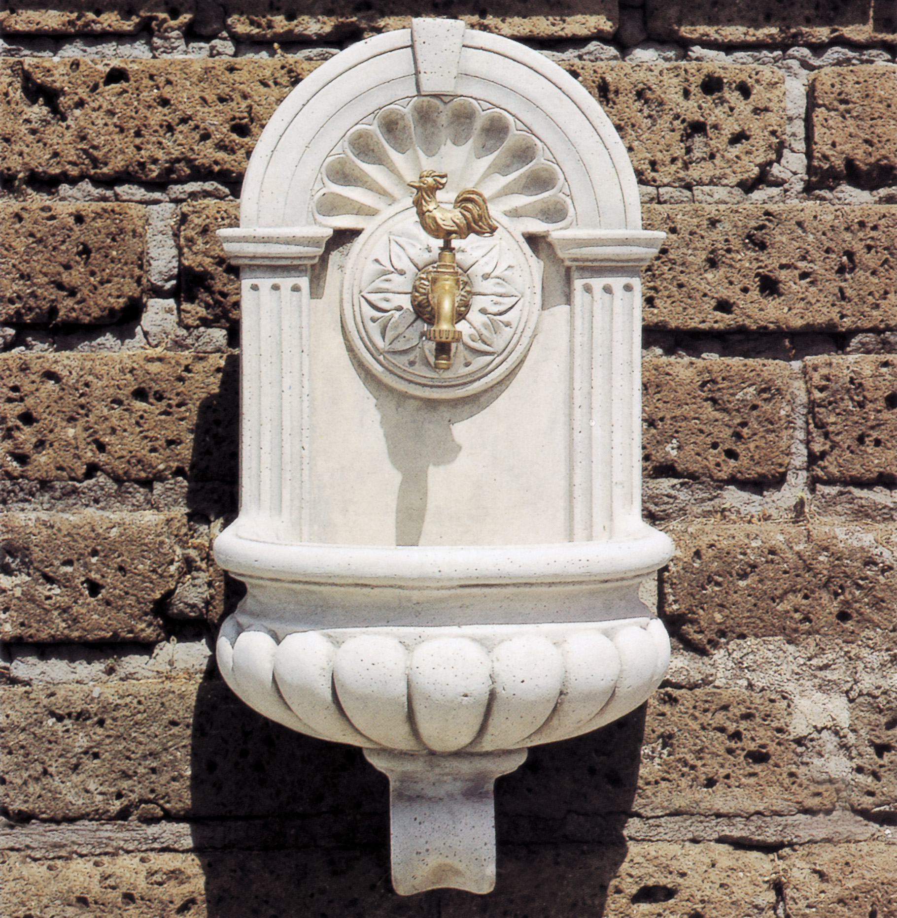 Пристенные фонтаны